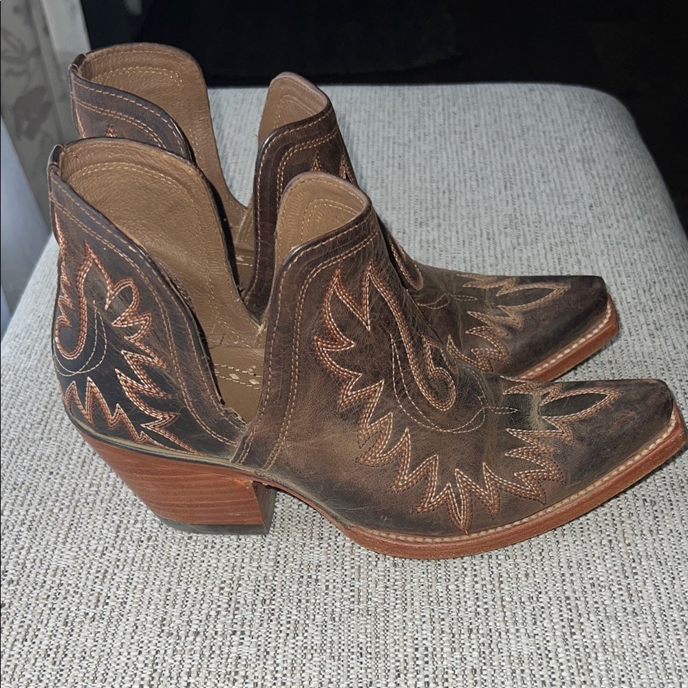 Brown Ariat Dixon ankle boots
